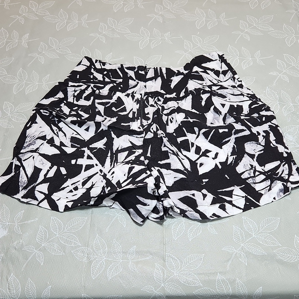 Dynamite Shorts